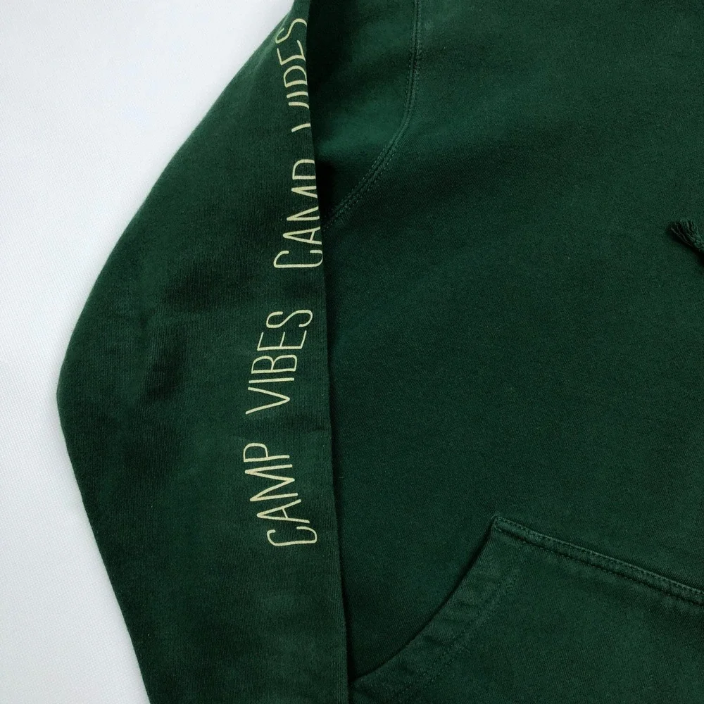 Poler Camp Vibes Mens Medium Green Graphic Pullover Hoodie Sweatshirt